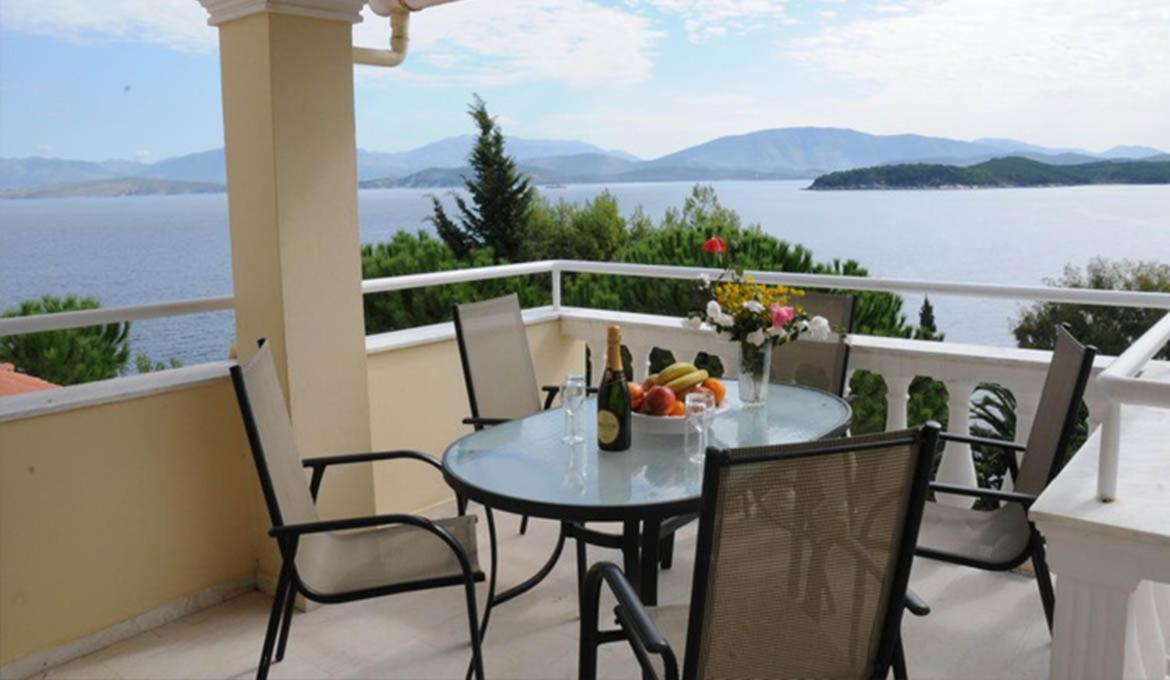 Kassiopi Bay Daire Dış mekan fotoğraf